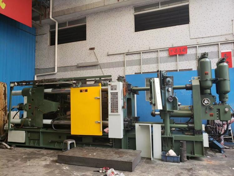 全新壓鑄機(jī)